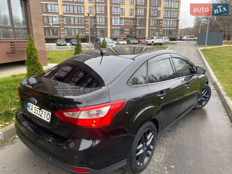 Седан Ford Focus 2014 в Чернигове