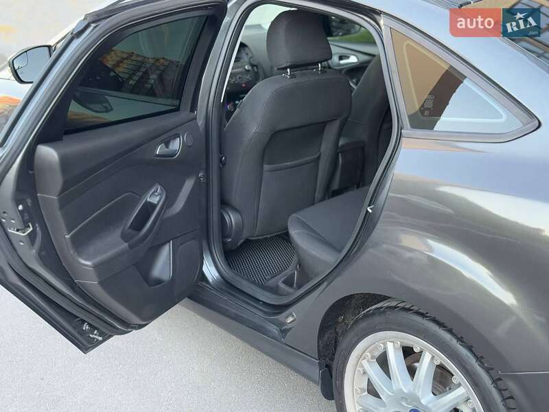 Седан Ford Focus 2017 в Чернигове фото 10 Седан Ford Focus 2017 в Чернигове