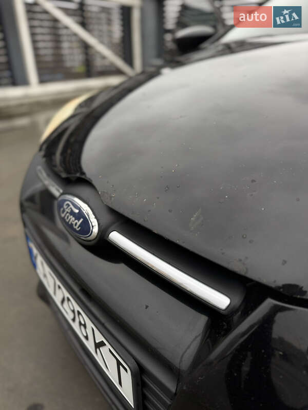 Седан Ford Focus 2011 в Киеве