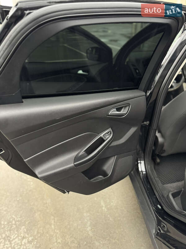 Седан Ford Focus 2011 в Киеве