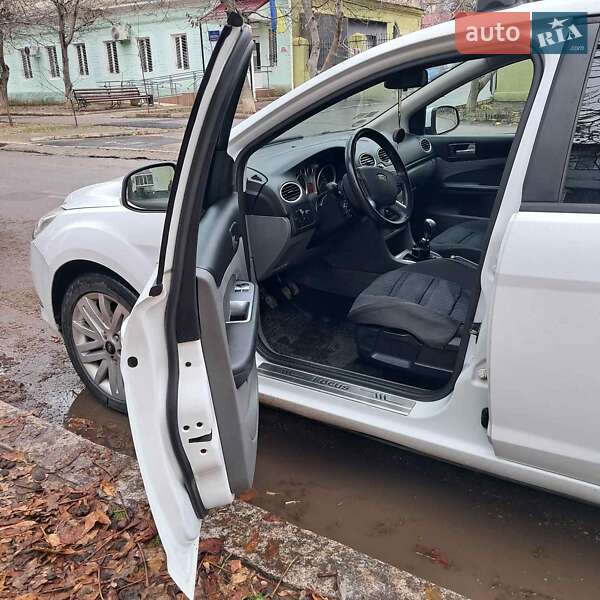 Універсал Ford Focus 2010 в Вознесенську