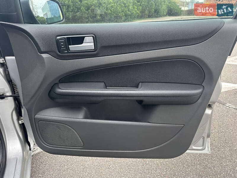 Хетчбек Ford Focus 2007 в Києві фото 25 Хетчбек Ford Focus 2007 в Києві