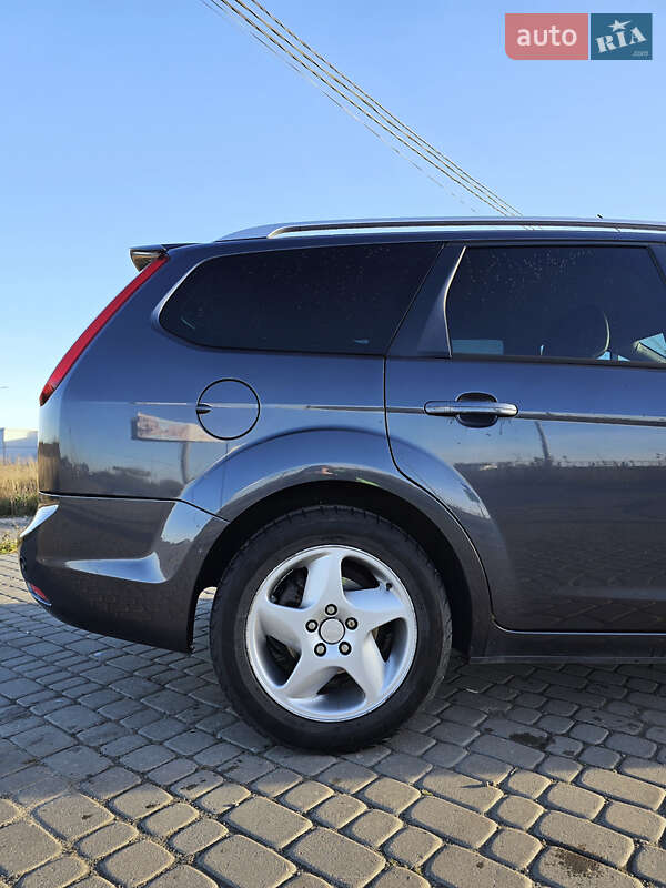 Універсал Ford Focus 2010 в Львові фото 4 Універсал Ford Focus 2010 в Львові