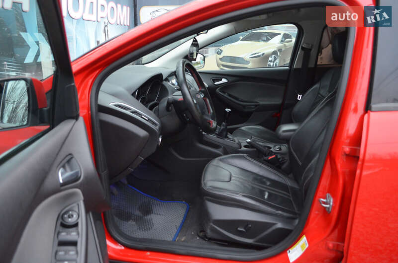 Хетчбек Ford Focus 2014 в Києві