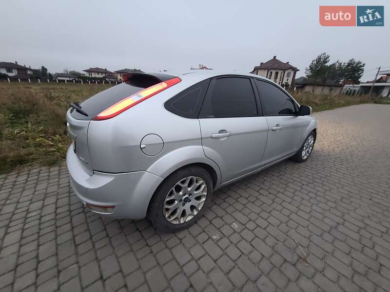Хетчбек Ford Focus 2010 в Львові фото 3 Хетчбек Ford Focus 2010 в Львові