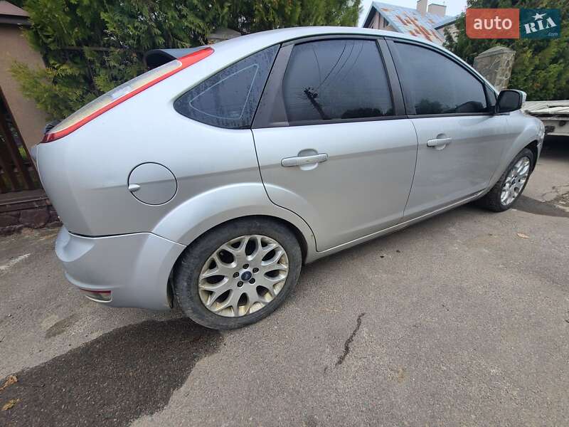 Хетчбек Ford Focus 2010 в Львові фото 24 Хетчбек Ford Focus 2010 в Львові