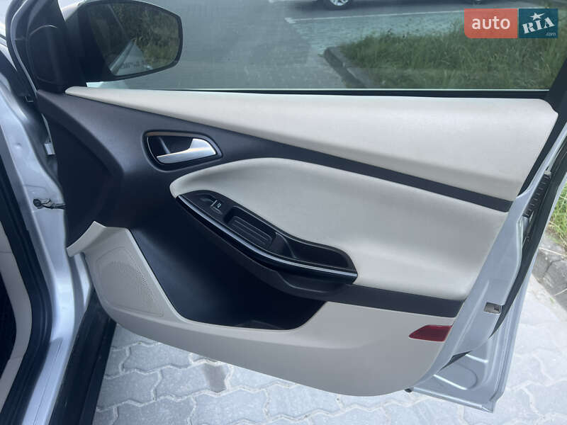 Хетчбек Ford Focus 2011 в Львові фото 13 Хетчбек Ford Focus 2011 в Львові