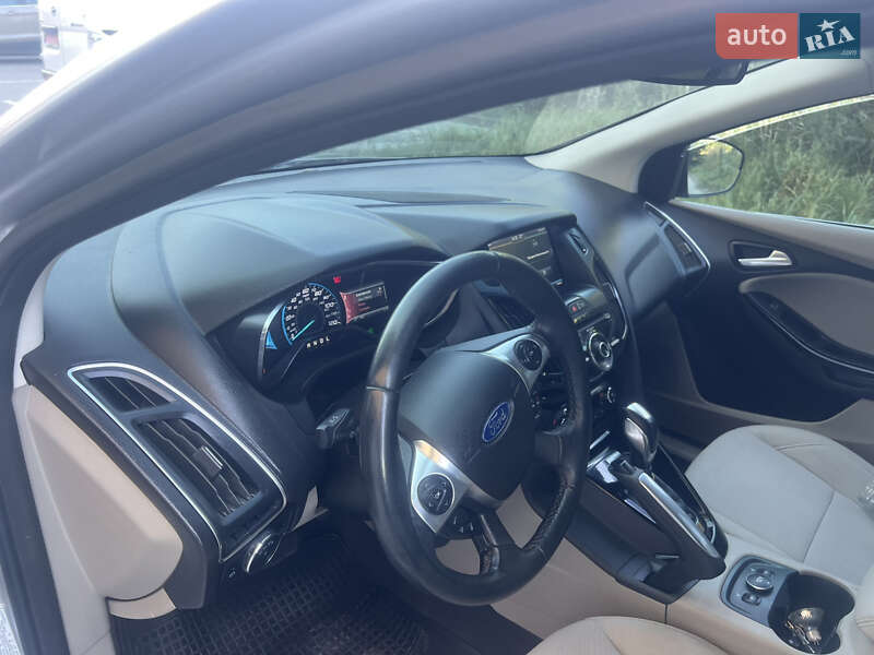 Хетчбек Ford Focus 2011 в Львові фото 17 Хетчбек Ford Focus 2011 в Львові