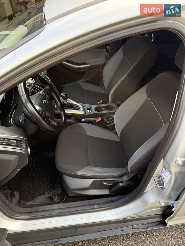 Универсал Ford Focus 2013 в Харькове фото 7 Универсал Ford Focus 2013 в Харькове