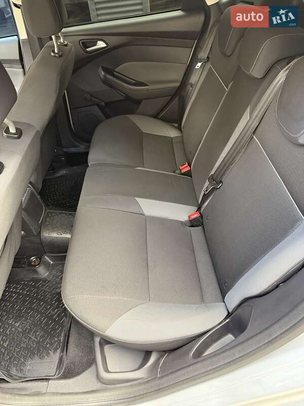 Универсал Ford Focus 2013 в Харькове фото 11 Универсал Ford Focus 2013 в Харькове