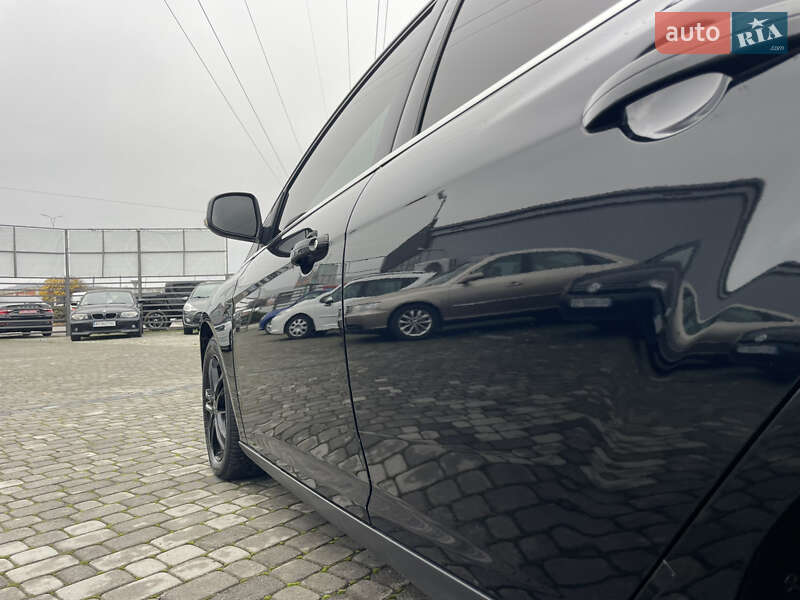 Хэтчбек Ford Focus 2012 в Мукачево