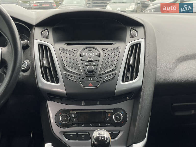 Хэтчбек Ford Focus 2012 в Мукачево