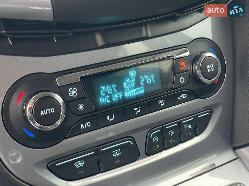 Хэтчбек Ford Focus 2012 в Мукачево