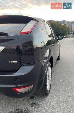 Хэтчбек Ford Focus 2008 в Львове