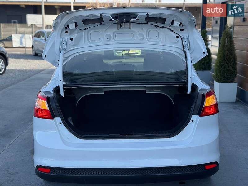 Седан Ford Focus 2014 в Рівному фото 18 Седан Ford Focus 2014 в Рівному