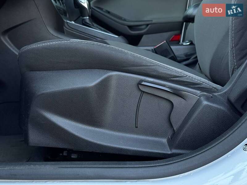 Седан Ford Focus 2014 в Рівному фото 26 Седан Ford Focus 2014 в Рівному