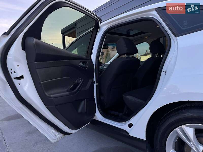 Седан Ford Focus 2014 в Рівному фото 45 Седан Ford Focus 2014 в Рівному