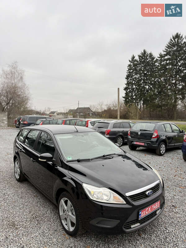 Ford Focus 2010 Ford Focus 2010