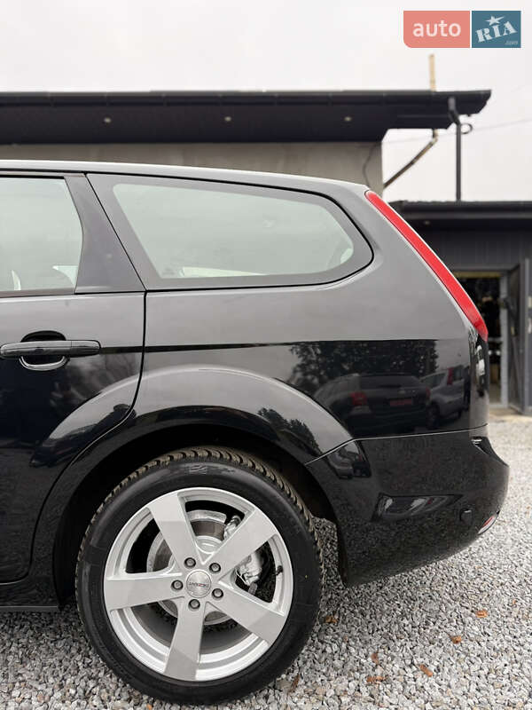 Універсал Ford Focus 2010 в Луцьку
