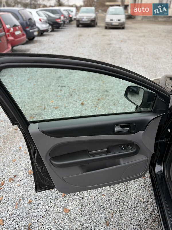 Універсал Ford Focus 2010 в Луцьку