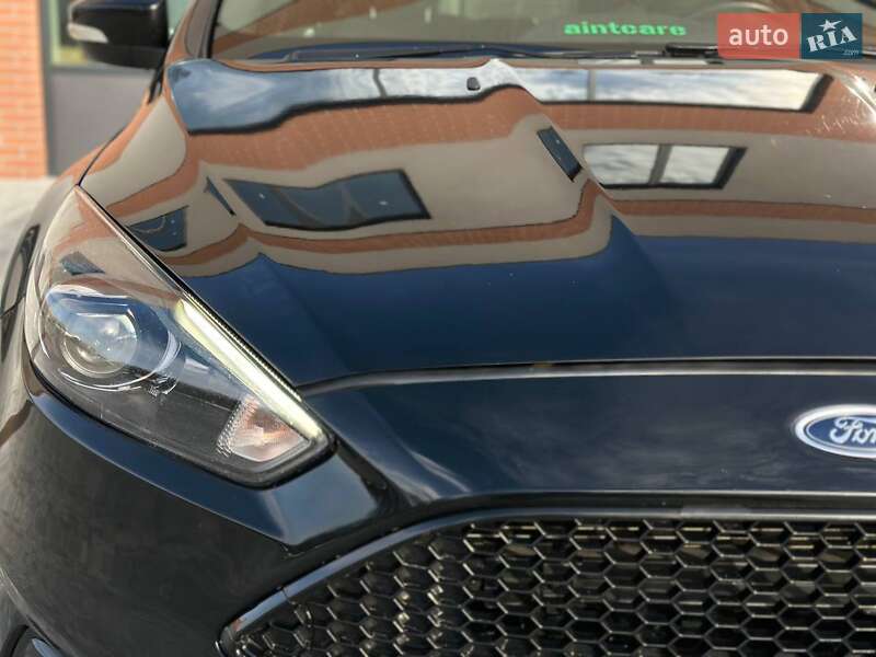 Хэтчбек Ford Focus 2017 в Киеве