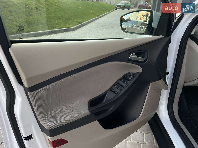 Хетчбек Ford Focus 2014 в Вінниці