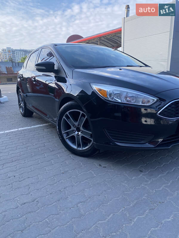Хетчбек Ford Focus 2015 в Львові