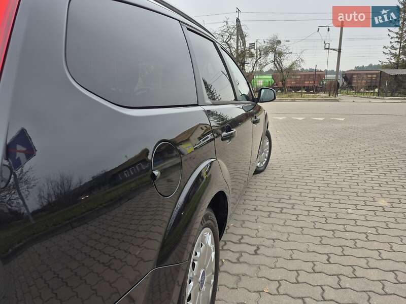 Універсал Ford Focus 2010 в Бродах