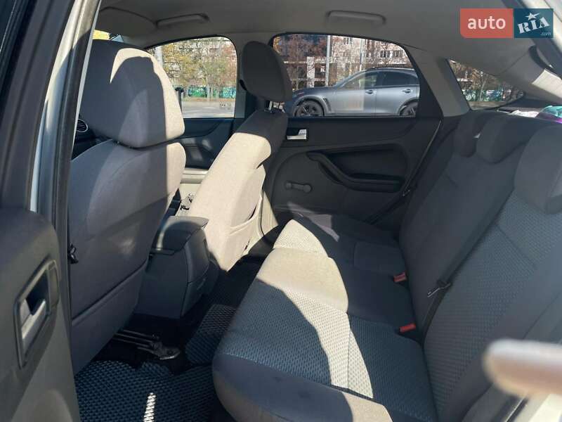 Хэтчбек Ford Focus 2007 в Киеве фото 4 Хэтчбек Ford Focus 2007 в Киеве