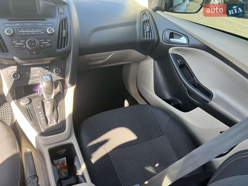 Седан Ford Focus 2015 в Киеве фото 21 Седан Ford Focus 2015 в Киеве