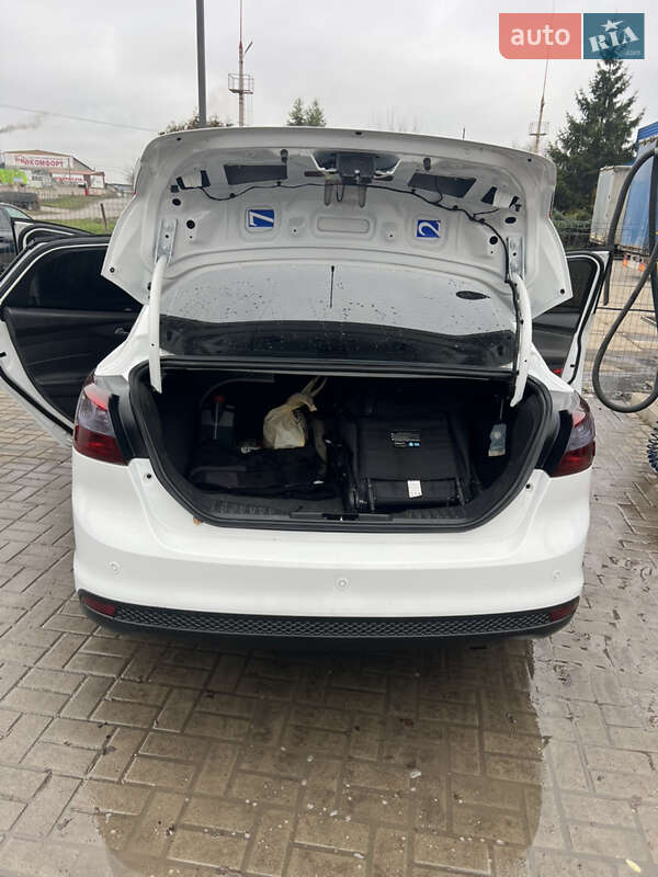 Седан Ford Focus 2014 в Умани фото 8 Седан Ford Focus 2014 в Умани