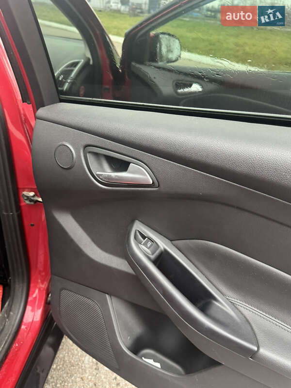 Хэтчбек Ford Focus 2011 в Житомире фото 10 Хэтчбек Ford Focus 2011 в Житомире