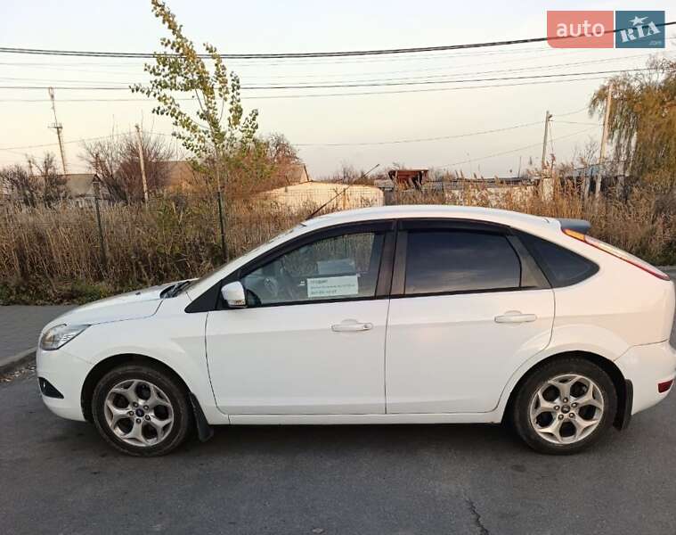 Хэтчбек Ford Focus 2011 в Днепре фото 4 Хэтчбек Ford Focus 2011 в Днепре