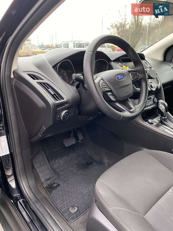 Седан Ford Focus 2017 в Киеве фото 9 Седан Ford Focus 2017 в Киеве