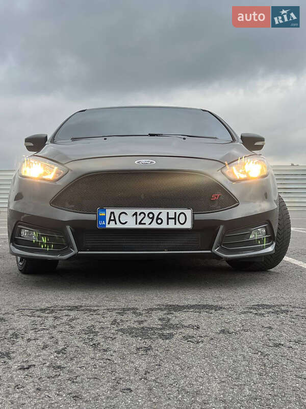 Хэтчбек Ford Focus 2017 в Львове фото 40 Хэтчбек Ford Focus 2017 в Львове