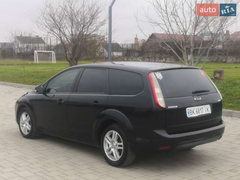 Универсал Ford Focus 2009 в Здолбунове