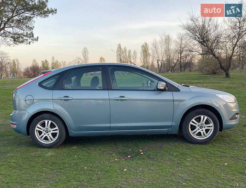 Хетчбек Ford Focus 2009 в Кам'янському