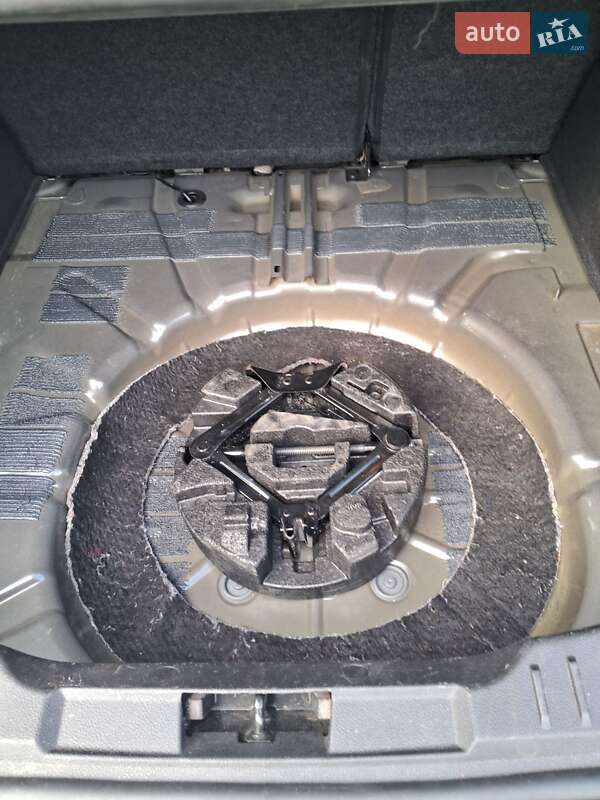 Седан Ford Focus 2015 в Краснокутске фото 8 Седан Ford Focus 2015 в Краснокутске