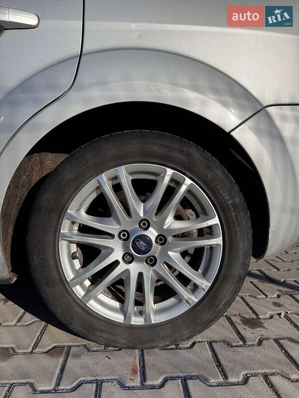 Хетчбек Ford Focus 2008 в Івано-Франківську