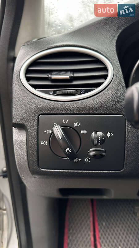 Хетчбек Ford Focus 2008 в Івано-Франківську