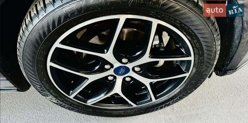 Седан Ford Focus 2017 в Києві