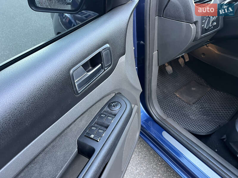 Седан Ford Focus 2007 в Киеве фото 9 Седан Ford Focus 2007 в Киеве