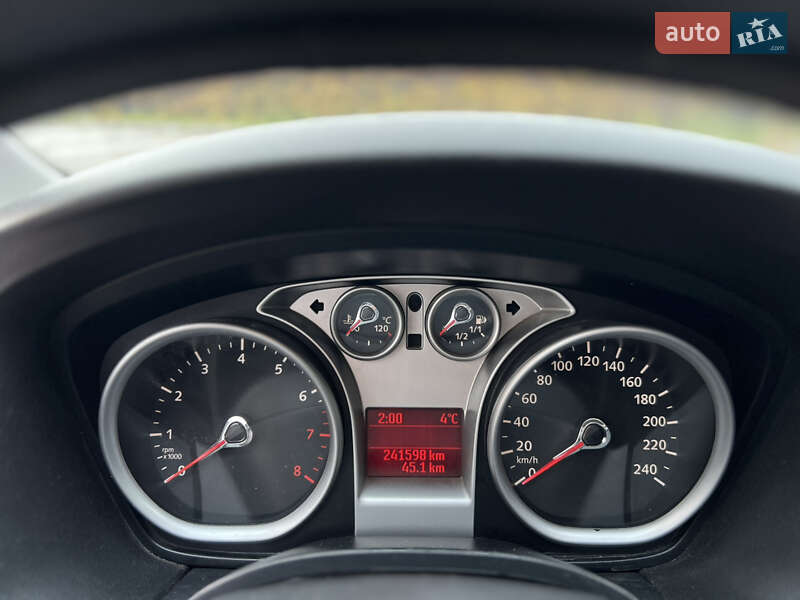 Хэтчбек Ford Focus 2008 в Обухове