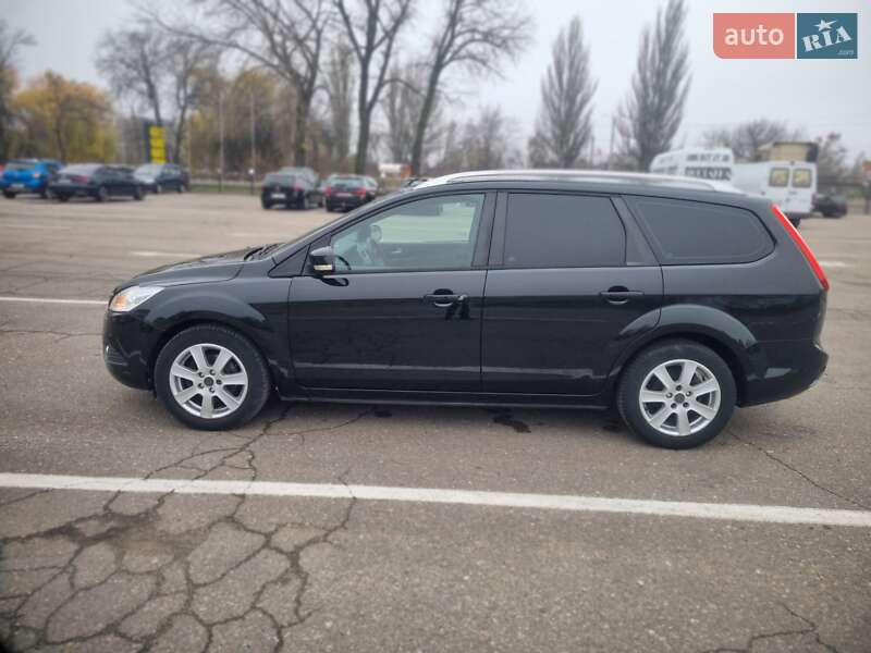 Универсал Ford Focus 2010 в Первомайске