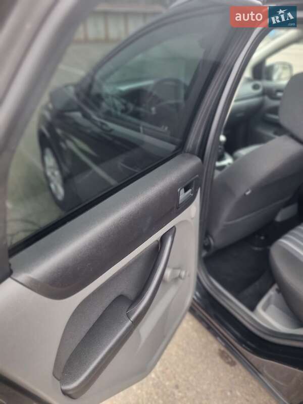 Универсал Ford Focus 2010 в Первомайске