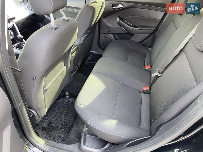 Універсал Ford Focus 2015 в Маяках