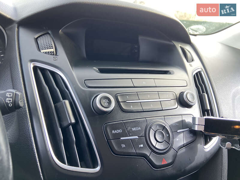 Універсал Ford Focus 2015 в Маяках