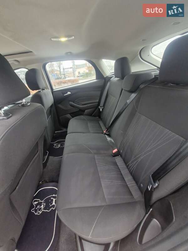 Хетчбек Ford Focus 2016 в Житомирі фото 4 Хетчбек Ford Focus 2016 в Житомирі