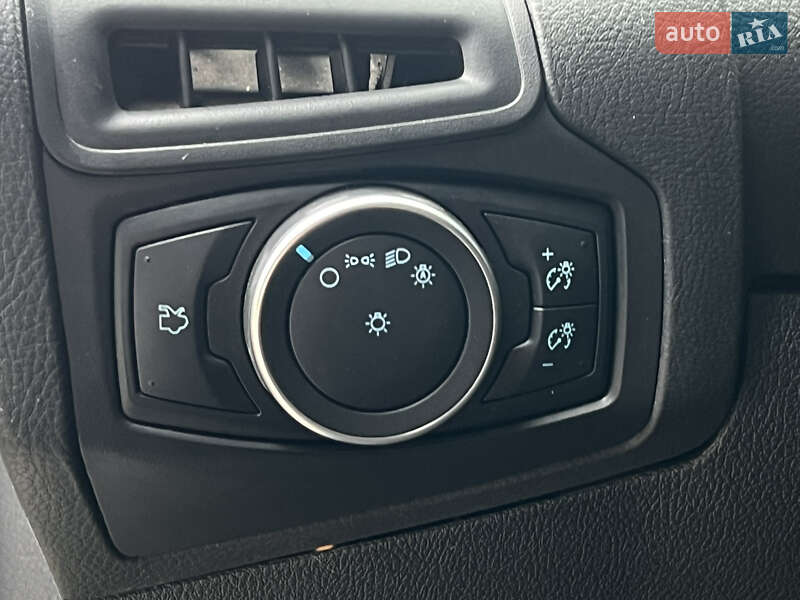 Седан Ford Focus 2018 в Киеве