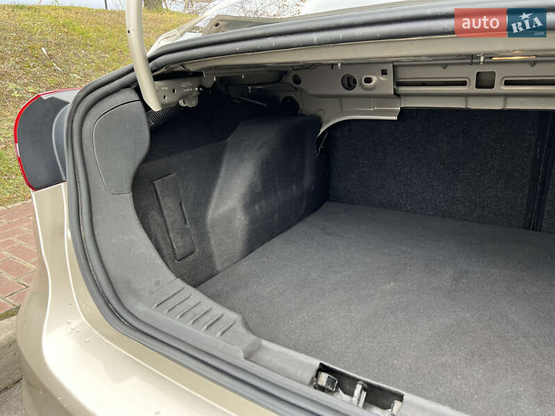 Седан Ford Focus 2018 в Киеве